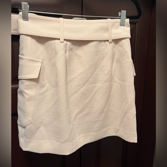 EXPRESS BELTED SKIRT WITH POCKETS - BEIGE - SIZE 4 - Picture 2 of 3